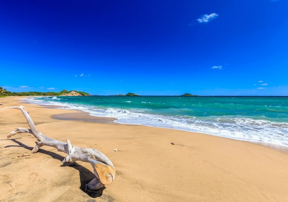 Finding Your Perfect Caribbean Island for a Peaceful Weekend Trip