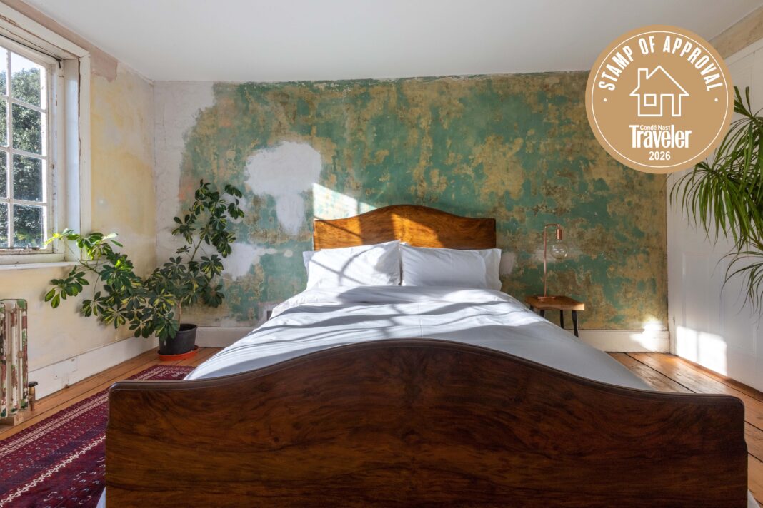 My Favorite Airbnb: A Shabby-Chic Coastal Retreat in Artsy Margate