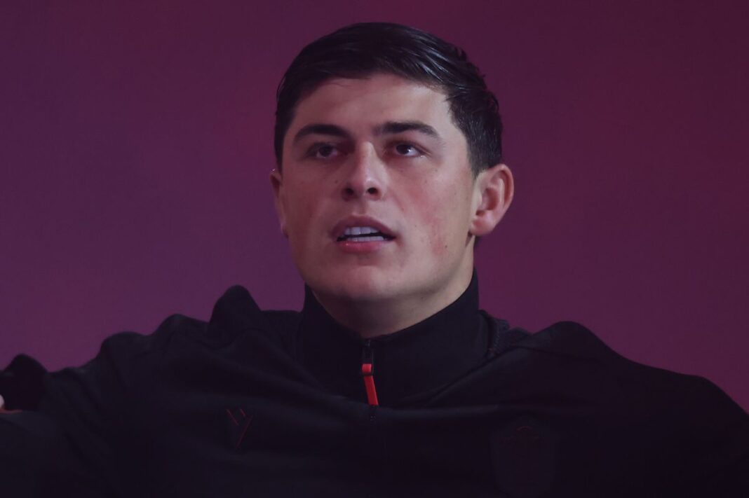 Louis Rees-Zammit pulled after failing late test and South Africa ‘hero’ dies