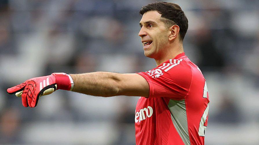 Martinez edging closer to Villa career crossroads