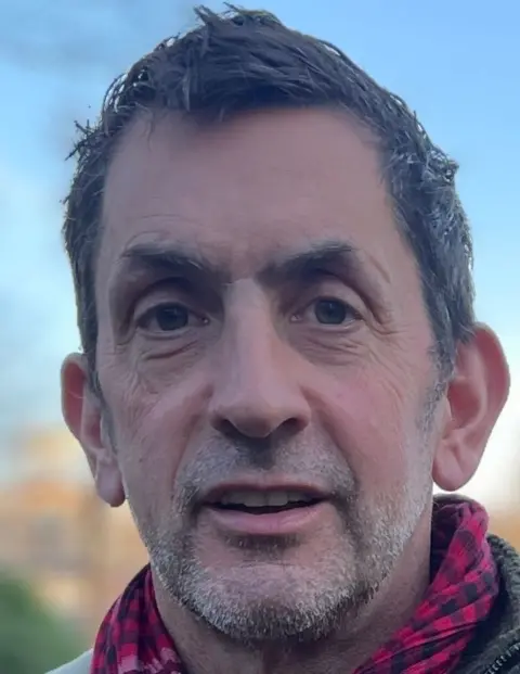 Justin Rowlatt profile image