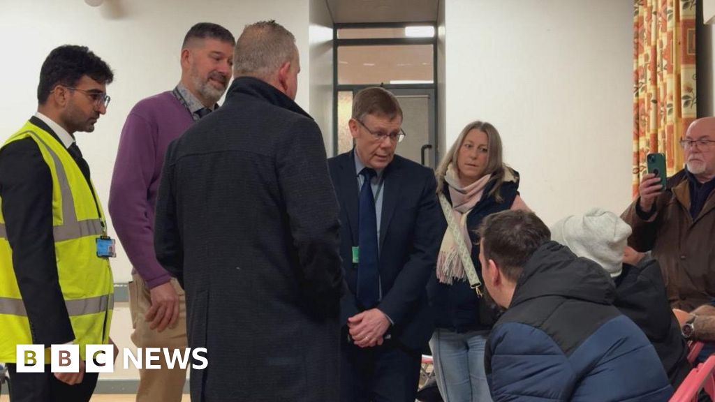 Police called as councillors vote to shelve elections