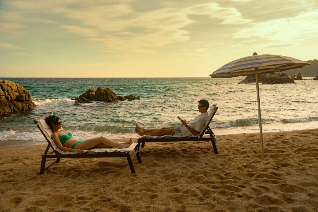 Where Was People We Meet on Vacation Filmed?