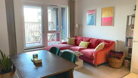 Beth Kojder A landscape photo of the living room of Beth's one-bed flat