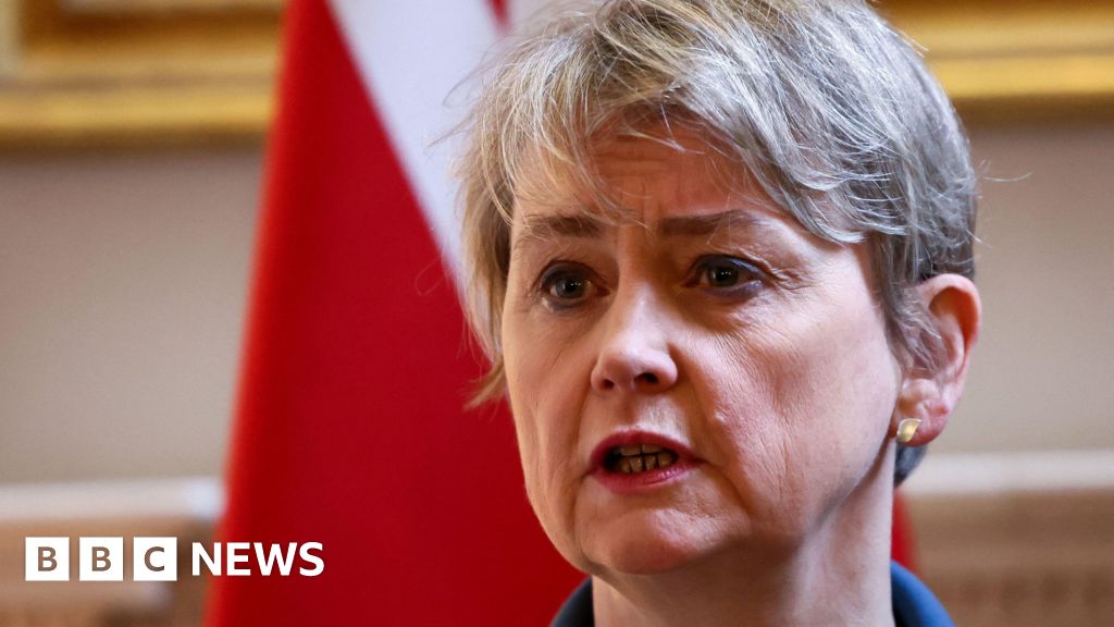 UK holds off joining Trump’s Board of Peace over Putin concerns