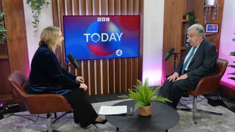 UN Photo / Alba Garc&iacute;a Ruiz Antonio Guterres speaks to the BBC's Anna Foster