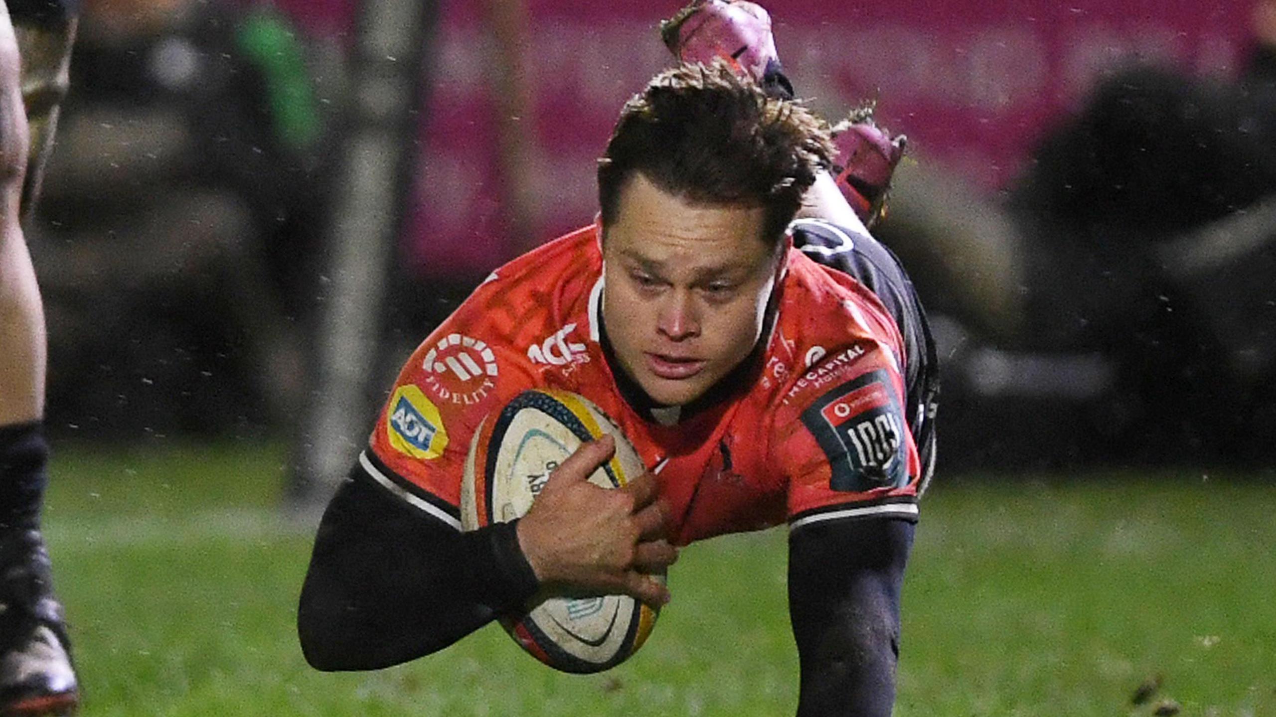 Full-back Quan Horn scored Lions' fourth try against Ospreys