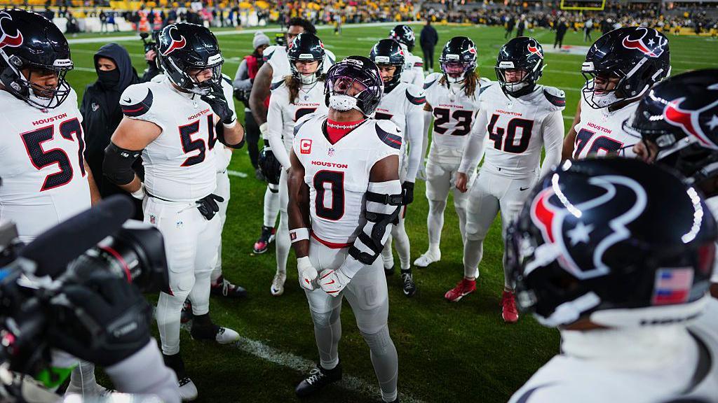 The Houston Texans defence before a game