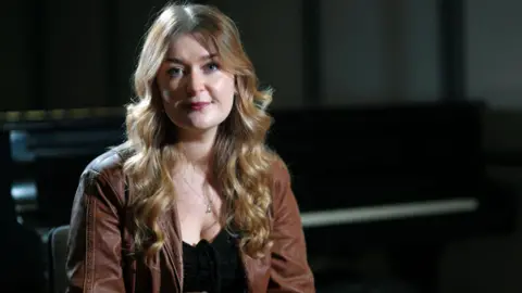 Women experience harassment and rape in Scottish folk scene, says report