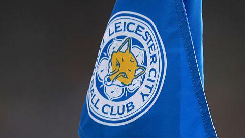 Leicester City crest on a corner flag
