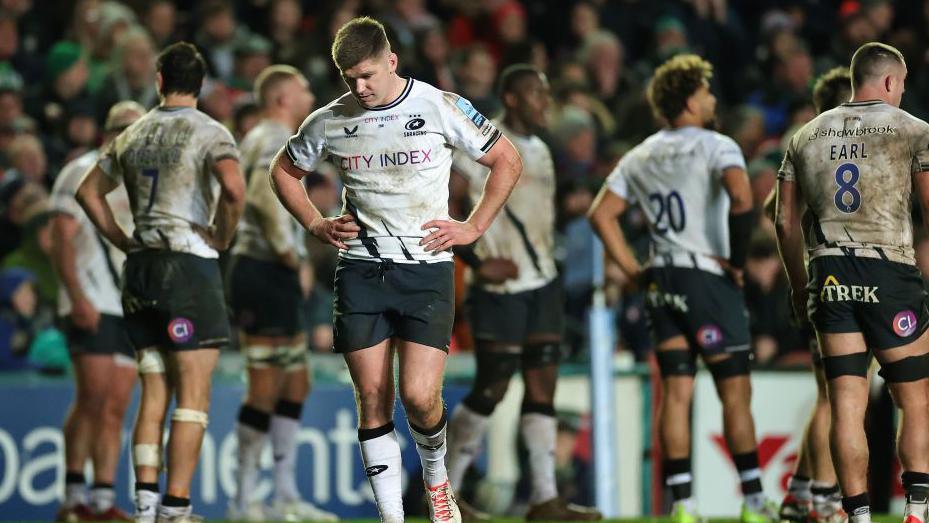 Owen Farrell looks dejected in game against Leicester Tigers
