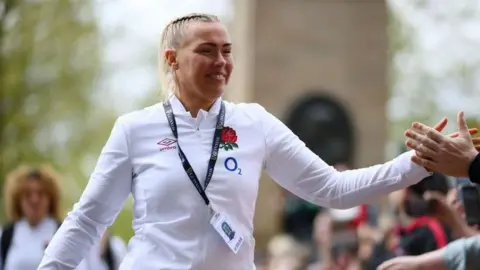 Cat Burns celebrates ‘start of new life’ after breast reduction surgery