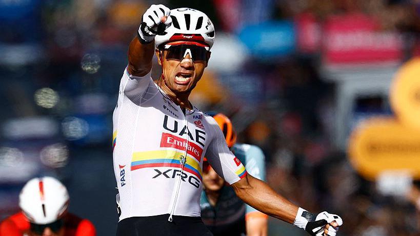 Jhonatan Narvaez celebrates winning stage four of the Giro d'Italia