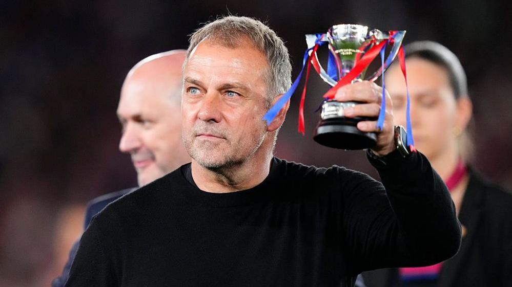 Barcelona manager Flick agrees new contract Barcelona manager Flick agrees new contract