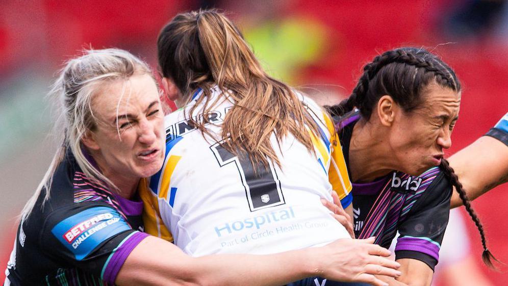 Saints set up Wigan cup final clash with win over Leeds Saints set up Wigan cup final clash with win over Leeds