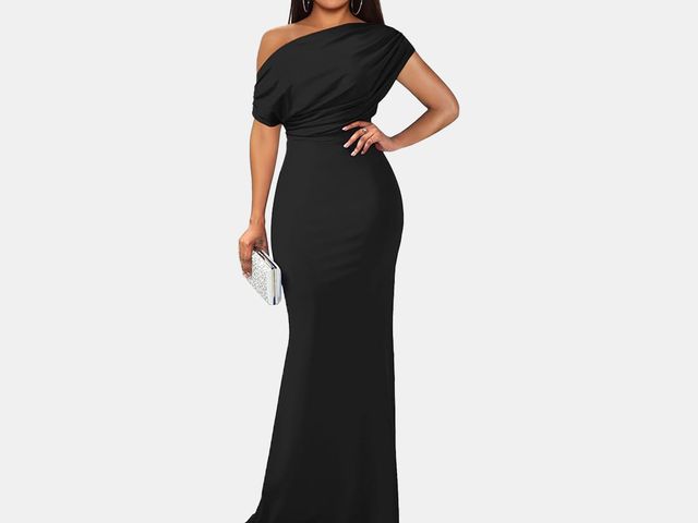 model in black dress