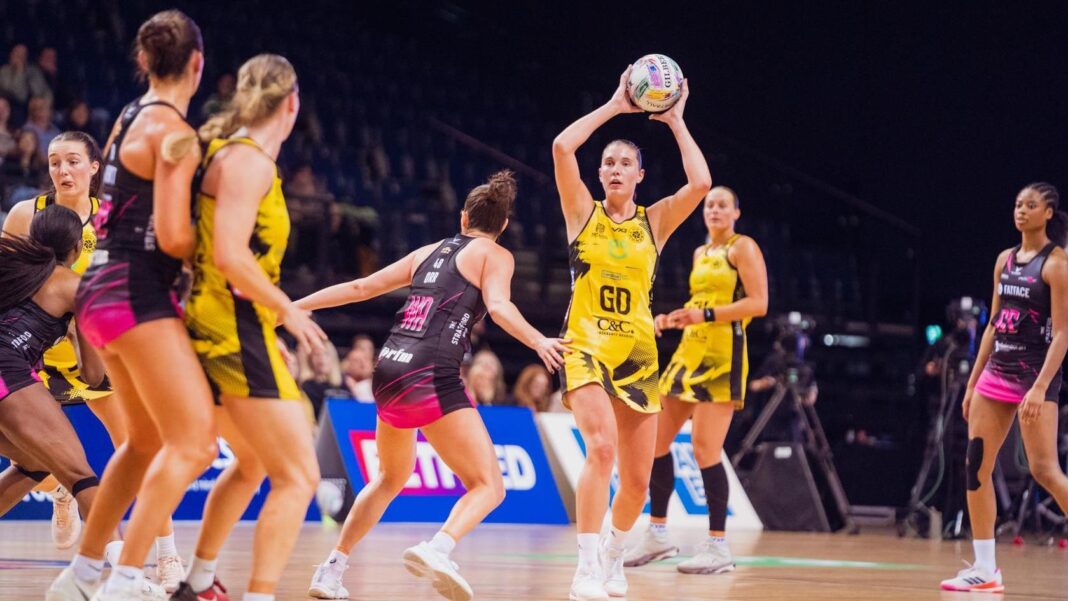 Forest beat Mavericks to boost play-off hopes Forest beat Mavericks to boost play-off hopes