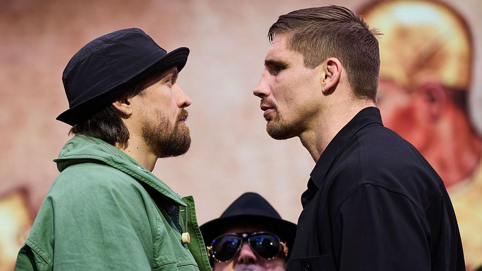 Oleksandr Usyk and Rico Verhoeven face off