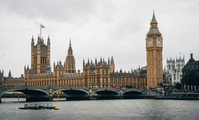 Bill introducing fines for late paying big businesses introduced to Parliament Bill introducing fines for late paying big businesses introduced to Parliament