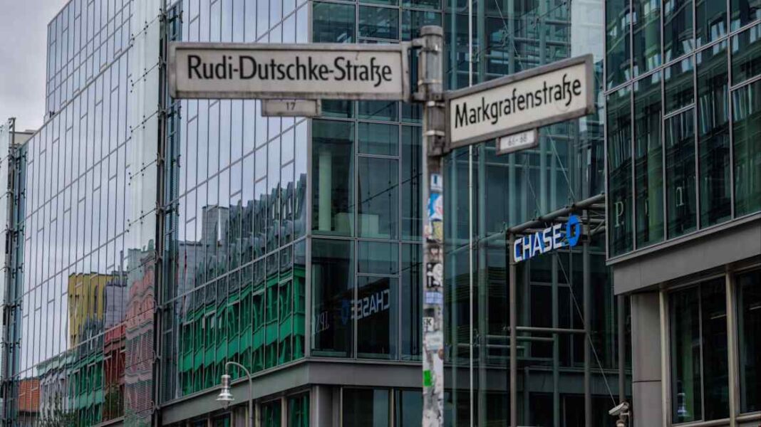 JPMorgan is finally rolling out its consumer bank in Europe JPMorgan is finally rolling out its consumer bank in Europe