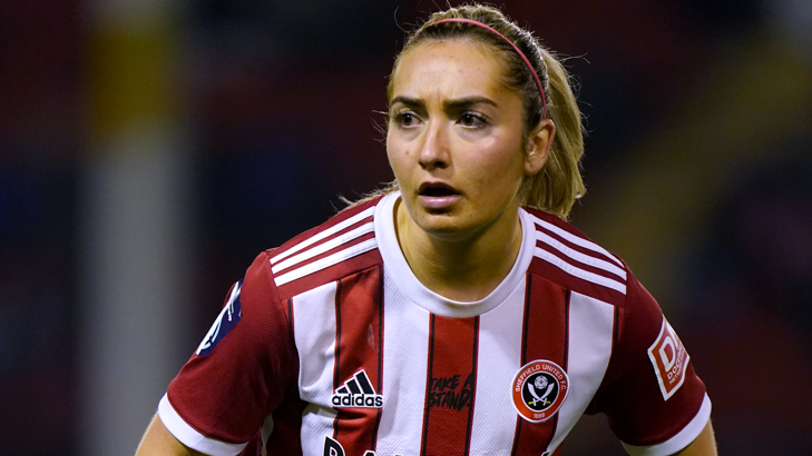 Maddy Cusack playing for Sheffield United