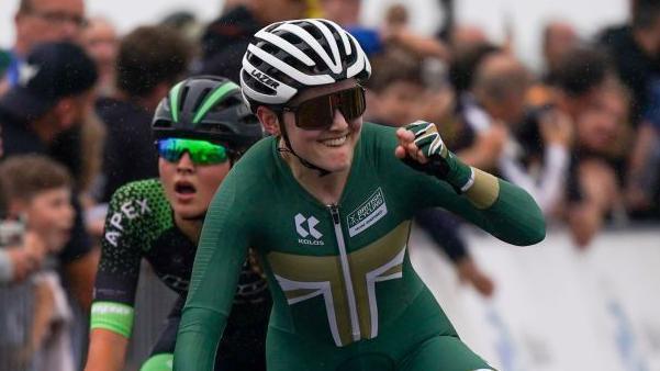 Barker reclaims title at National Road Championships Barker reclaims title at National Road Championships