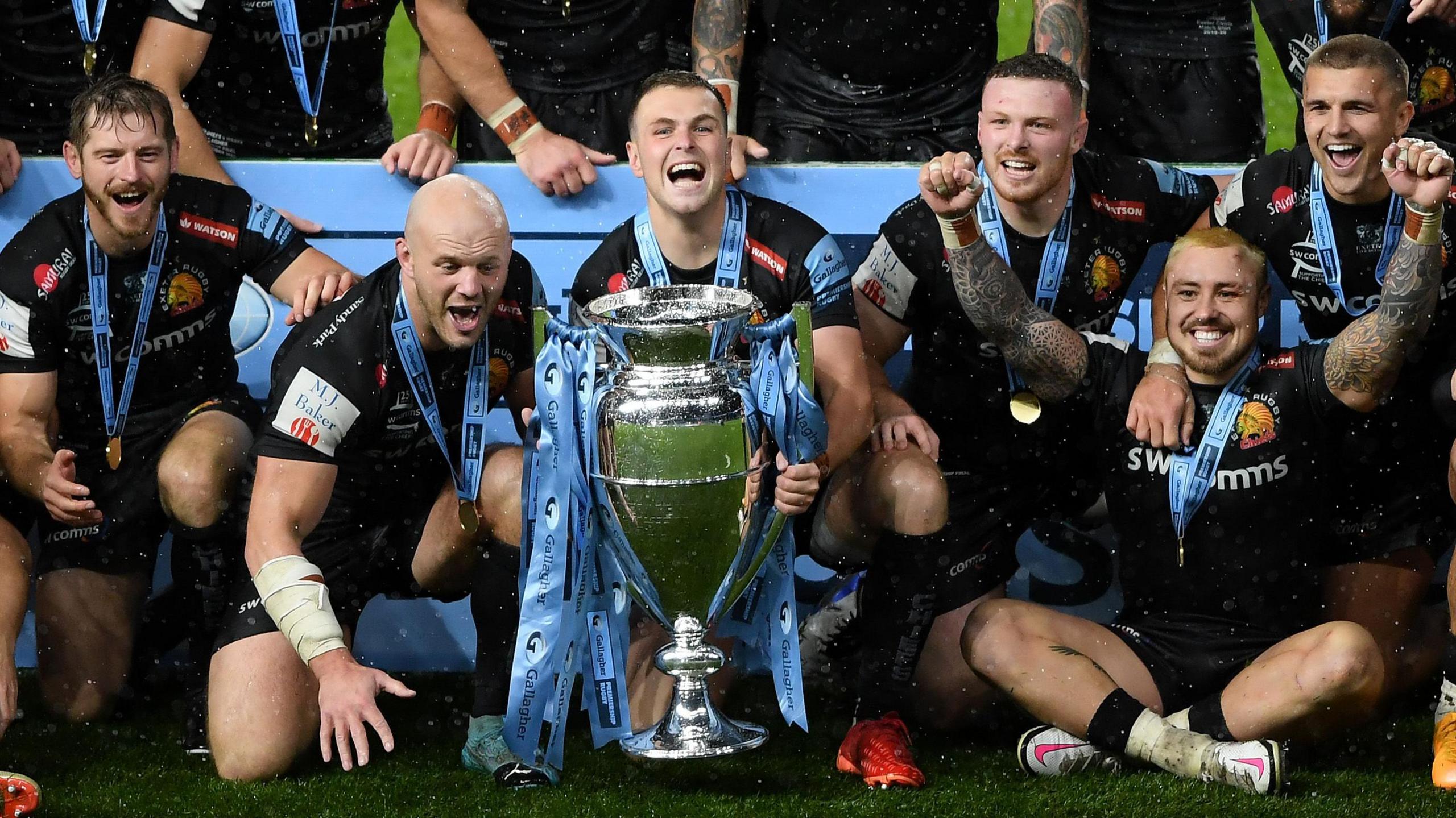 Exeter celebrate winning the Prem in 2020