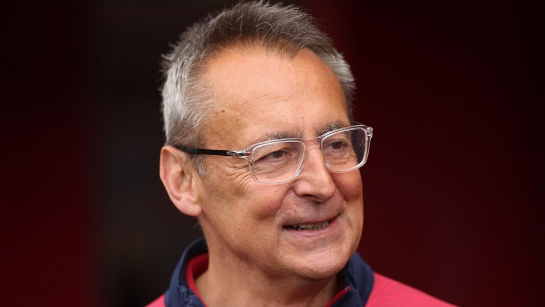 Scarlets confirm Davies as boss on two-year deal Scarlets confirm Davies as boss on two-year deal