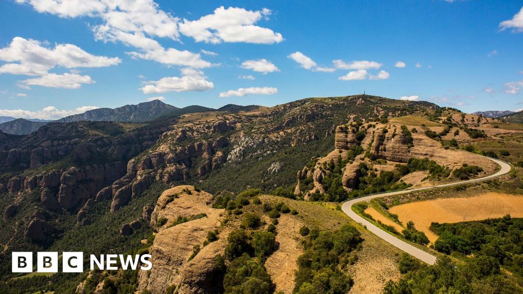 British man dies in paragliding accident in Spain British man dies in paragliding accident in Spain