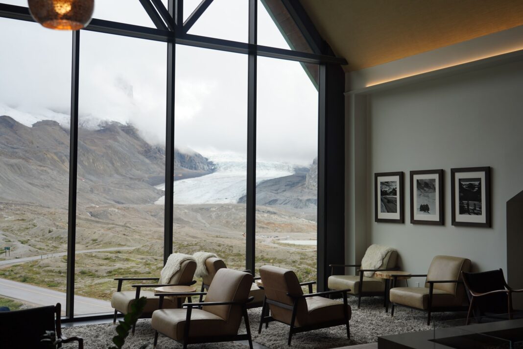 From Glacier Views to Lakeside Lodges, These Are the Best Places to Stay in and Around Jasper National Park From Glacier Views to Lakeside Lodges, These Are the Best Places to Stay in and Around Jasper National Park