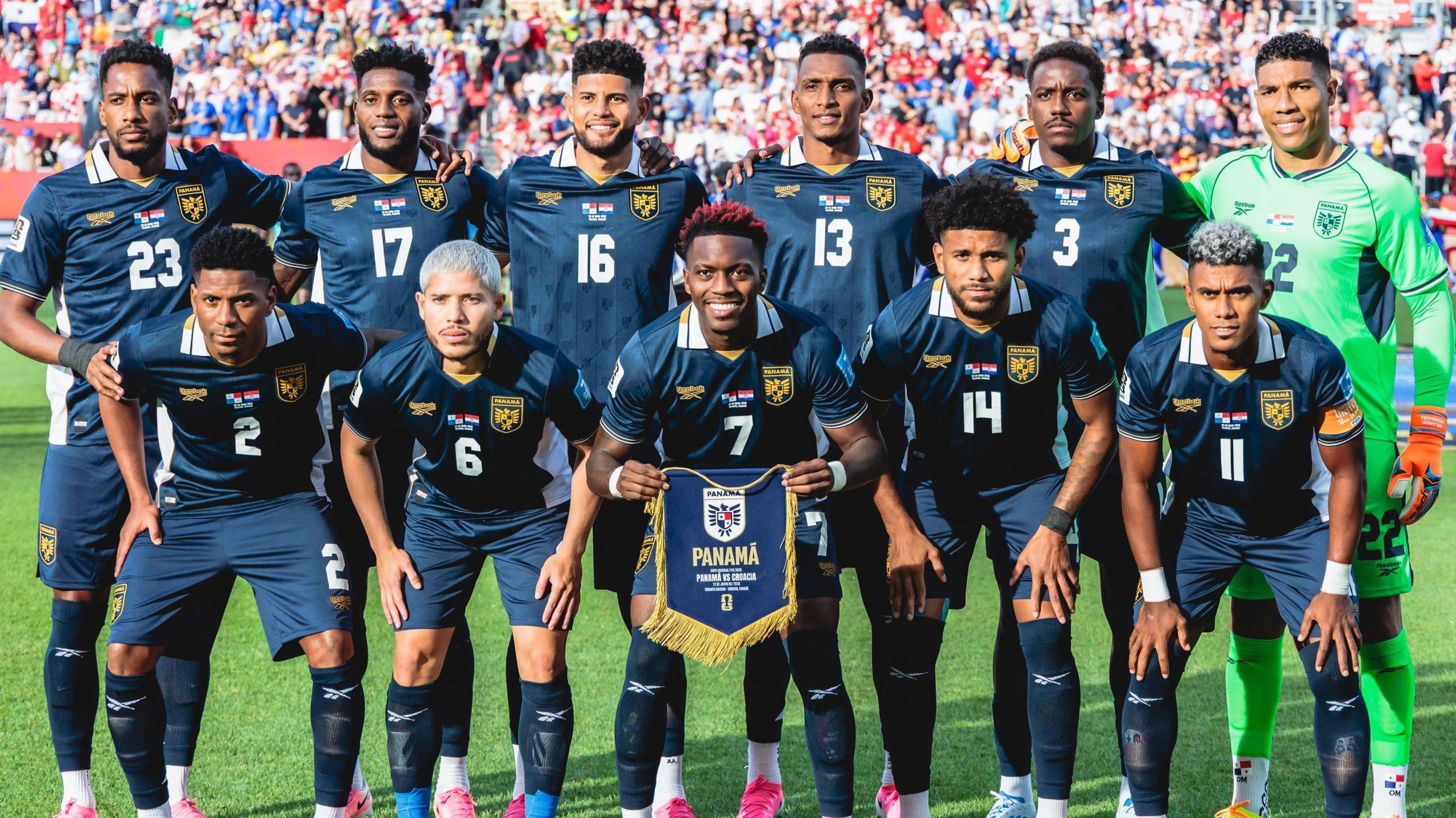 Panama players pose for a team photo at the World Cup