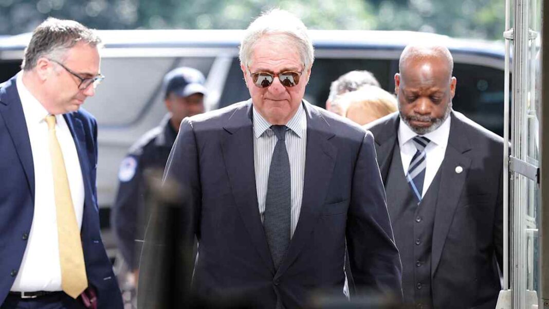 Apollo co-founder Leon Black faces US lawmakers over Epstein links Apollo co-founder Leon Black faces US lawmakers over Epstein links