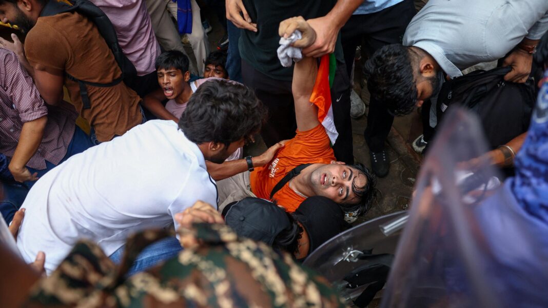 India’s ‘cockroach’ protest called off after education minister quits India’s ‘cockroach’ protest called off after education minister quits