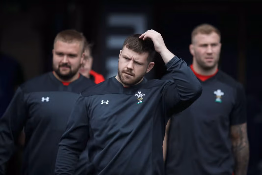 Wales Grand Slam winner lands coaching role abroad and England star in hospital Wales Grand Slam winner lands coaching role abroad and England star in hospital