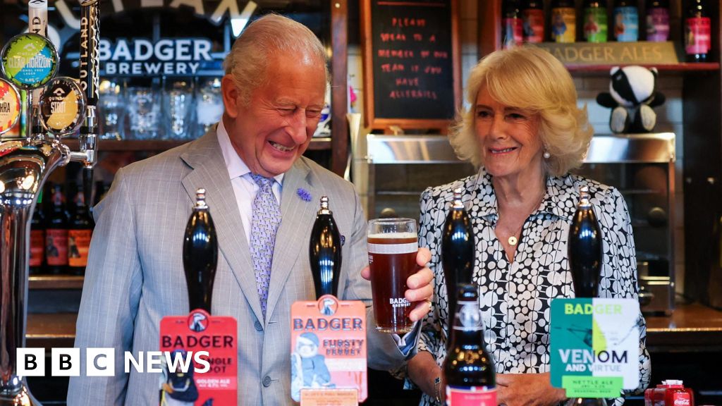 ‘Good day to drown a few sorrows,’ says King as he pours pint ‘Good day to drown a few sorrows,’ says King as he pours pint