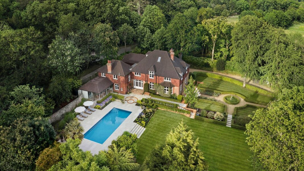 Former milkman wins £4m mansion in prize draw Former milkman wins £4m mansion in prize draw