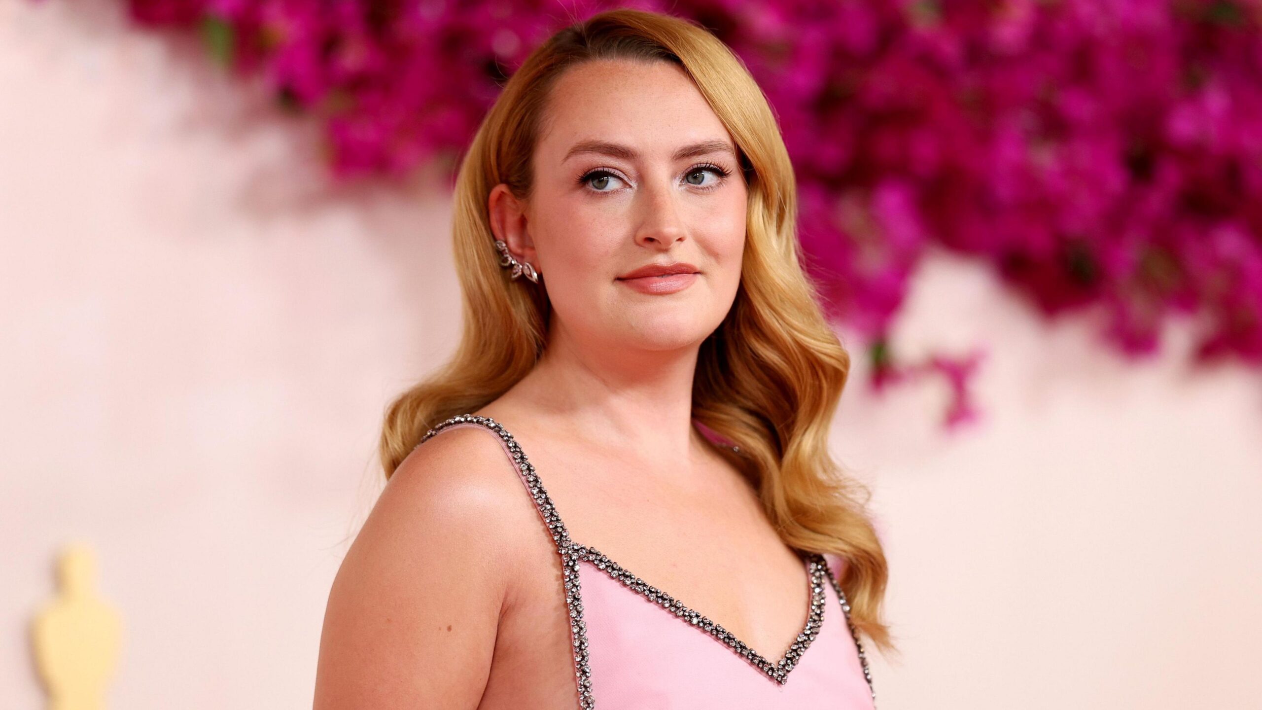 Amelia Dimoldenberg attends the 96th Annual Academy Awards on March 10, 2024 in Hollywood, California