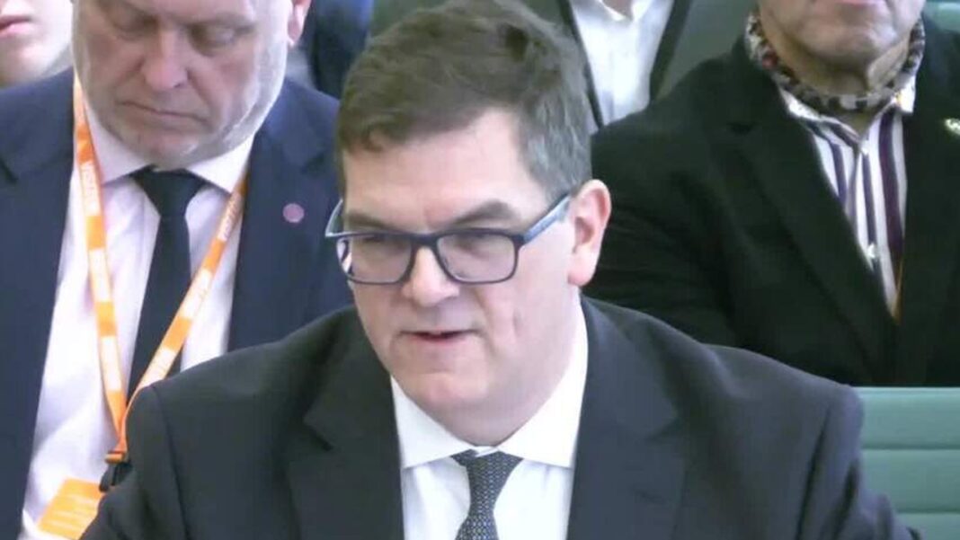 Top civil servant launches legal challenge after being sacked by Starmer Top civil servant launches legal challenge after being sacked by Starmer