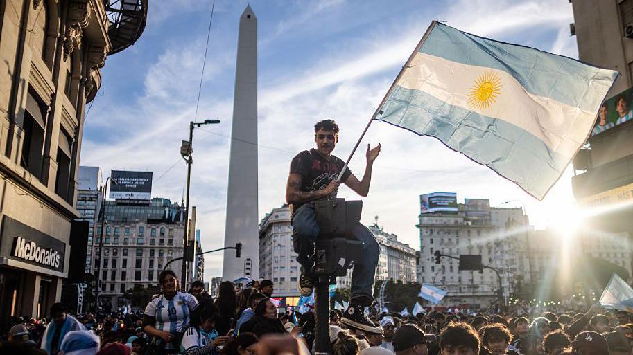 Argentina fans celebrating football success in Buenos Aires