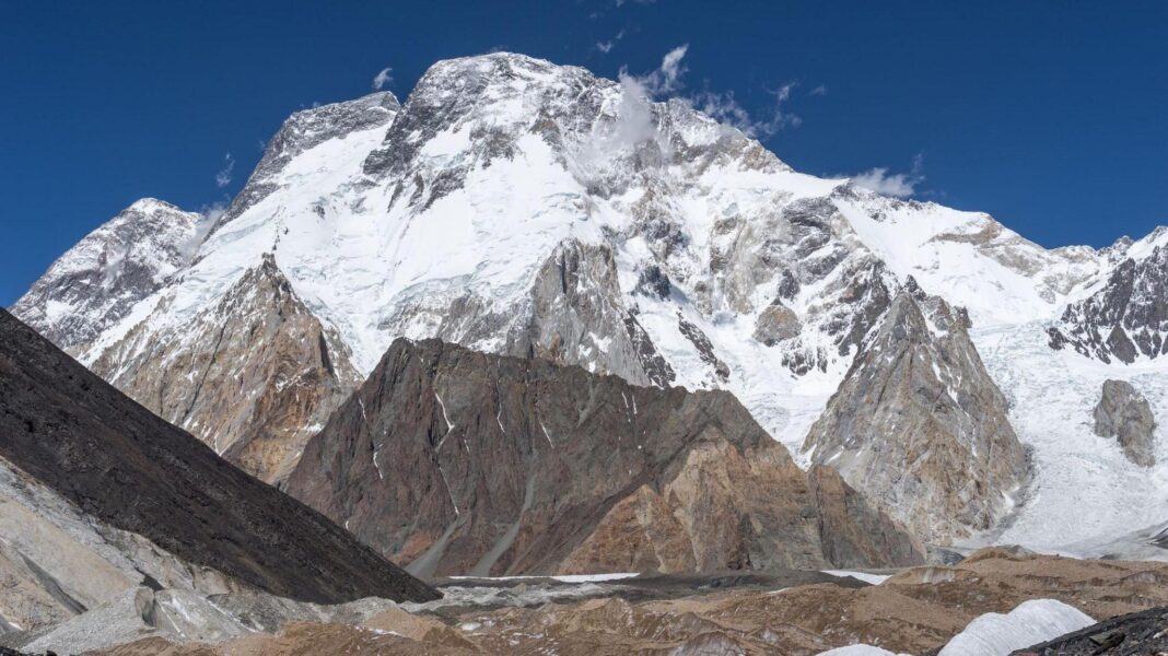 Body of US climber the latest recovered after Pakistan avalanche Body of US climber the latest recovered after Pakistan avalanche