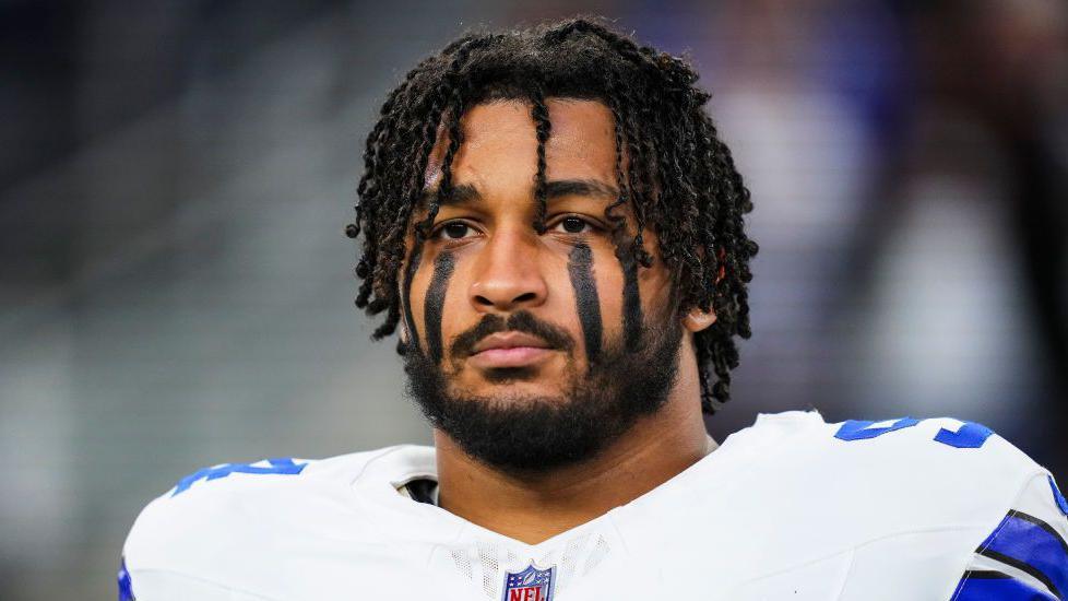 Dallas Cowboys player who died by suicide diagnosed with brain disease Dallas Cowboys player who died by suicide diagnosed with brain disease