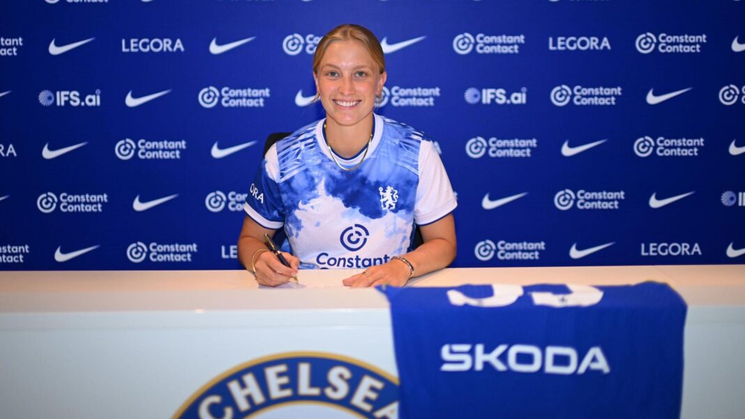 England’s Beever-Jones extends Chelsea stay England’s Beever-Jones extends Chelsea stay