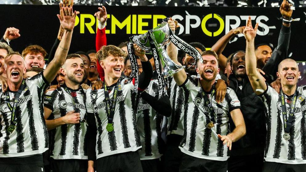 Holders St Mirren draw Rangers in League Cup last 16 Holders St Mirren draw Rangers in League Cup last 16