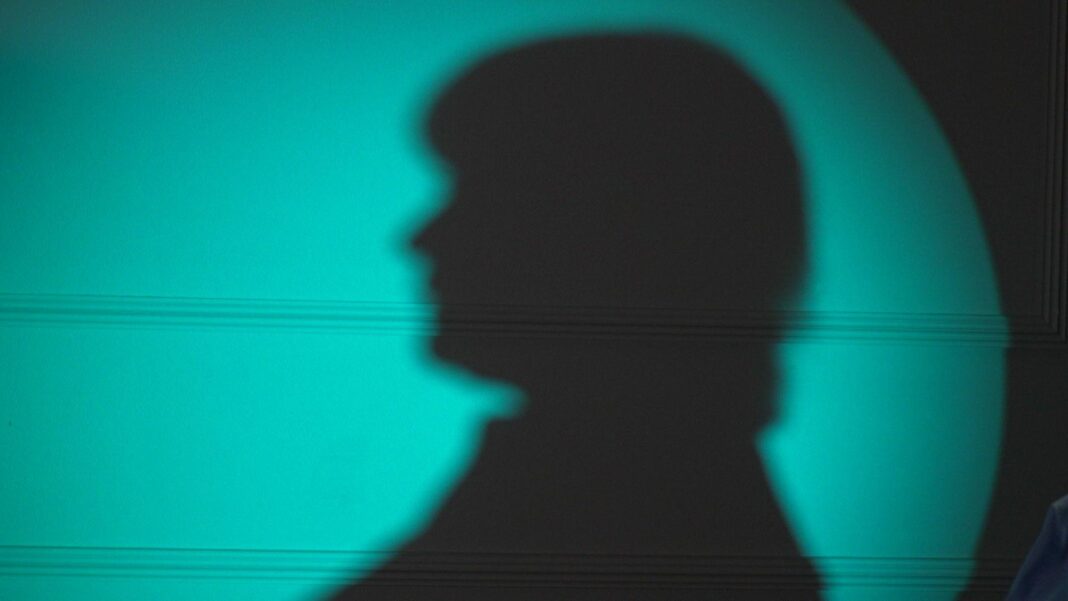 Woman given Met payout regrets reporting officer Woman given Met payout regrets reporting officer
