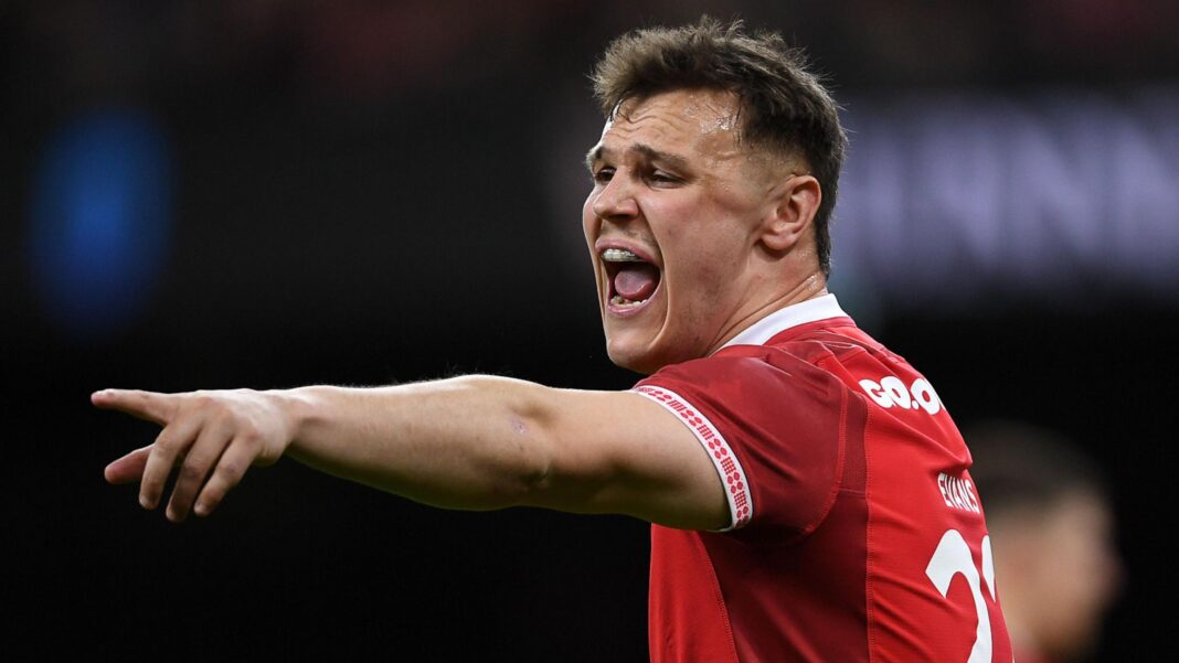 Wales fly-half Evans returns to Cardiff from Quins Wales fly-half Evans returns to Cardiff from Quins