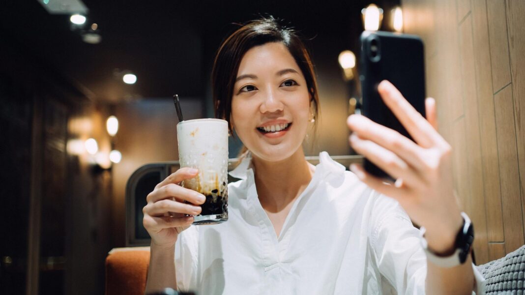 Backlash after China bubble tea firm ordered to pay Louis Vuitton $1.5m Backlash after China bubble tea firm ordered to pay Louis Vuitton $1.5m