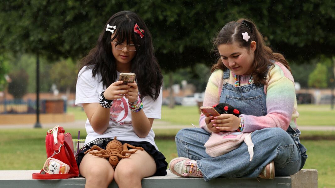 Teenager drops social media addiction lawsuit against Meta Teenager drops social media addiction lawsuit against Meta