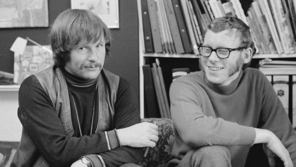 A black and white photo of the future Goodies Bill Oddie and Graeme Garden in 1973
