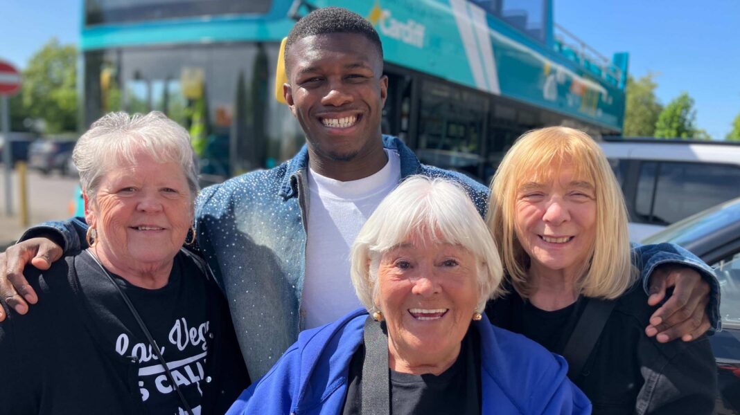 Nans who befriended pro wrestler on flight to Vegas in talks to make a film Nans who befriended pro wrestler on flight to Vegas in talks to make a film