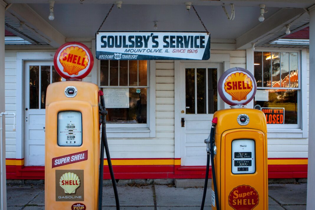 On Route 66, a Reluctant American Finds a Renewed Sense of Wonder On Route 66, a Reluctant American Finds a Renewed Sense of Wonder